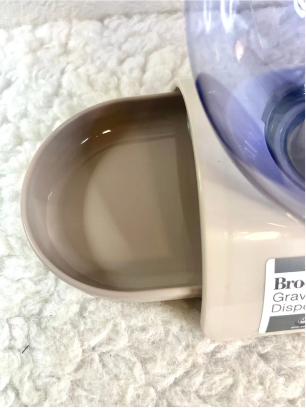 New Brookstone gravity pet water dispenser 2.8 L capacity